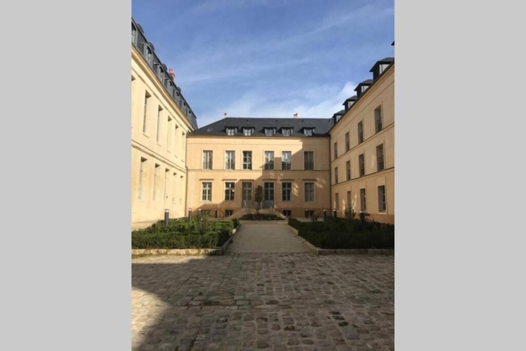 L'Independance Apartment Versailles Exterior photo